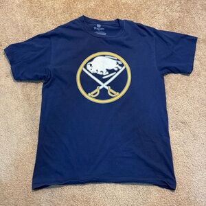 Fanatics Buffalo Sabres Skinner 53 Blue and Gold Graphic Tee Men’s Medium EUC